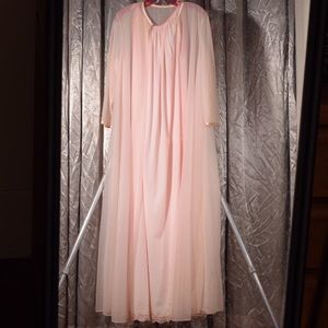 Vintage handmade peignoir and nightgown set